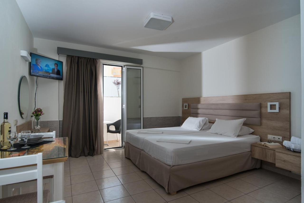 Vagelis Aparthotel 2*